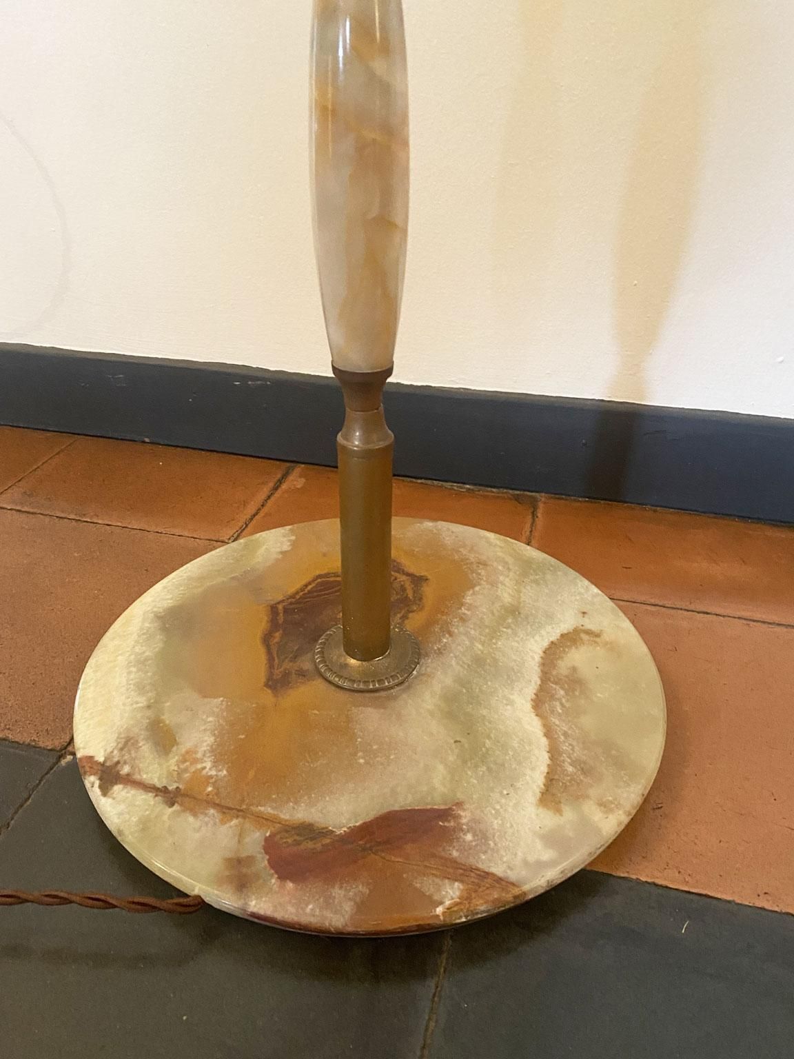 photo furniture Antique Floor Lamp In Green Alabaster, Vintage Design, 40cm Diameter, 190cm H