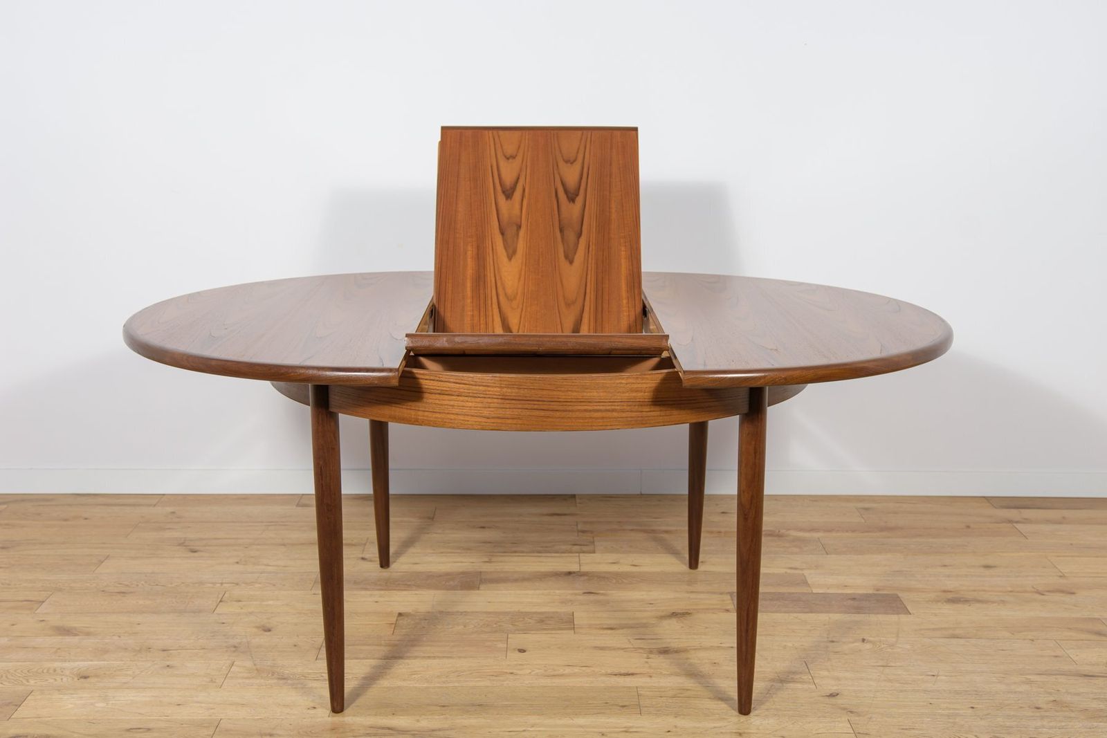 Mid Century Round Teak Fresco Dining Table From G Plan, United Kingdom, 1960s photo vinterior