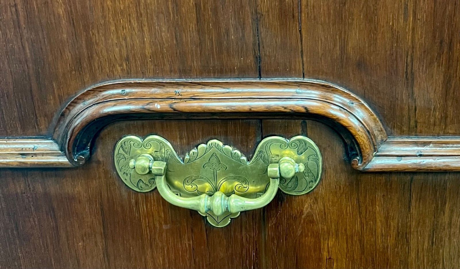 Rare Portuguese 18th.Century Solid Brazilian Rosewood Bureau photo vinterior