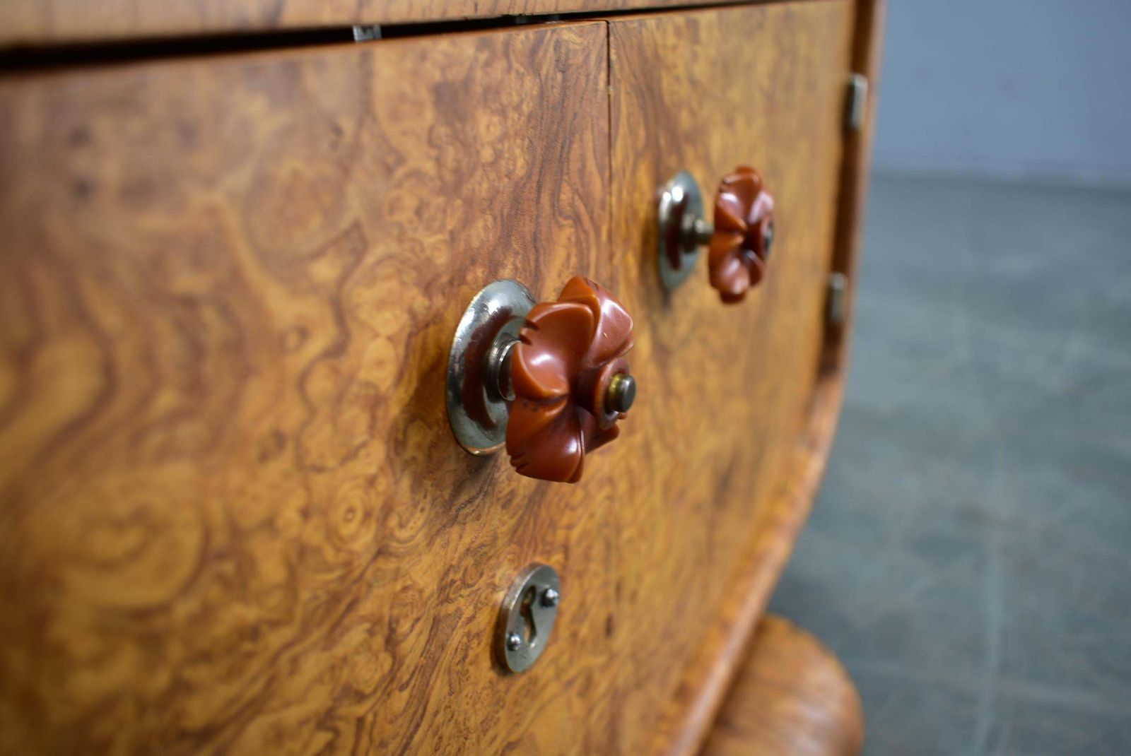 photo vintage 1939s Pair Of Art Deco Bedside Tables, Czechoslovakia