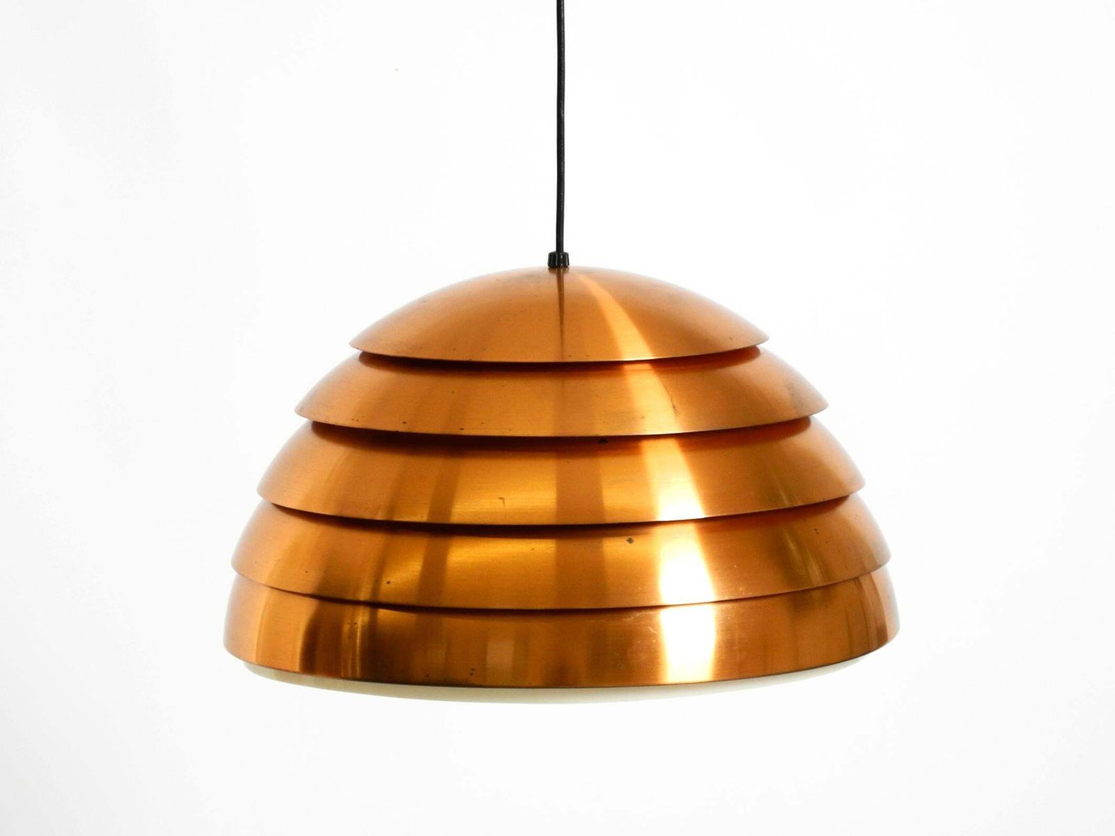 Koperen Lamellenhanglamp uit de jaren 1960 van Hans-Agne Jakobsson voor Markaryd, Zweden photo Verlichting