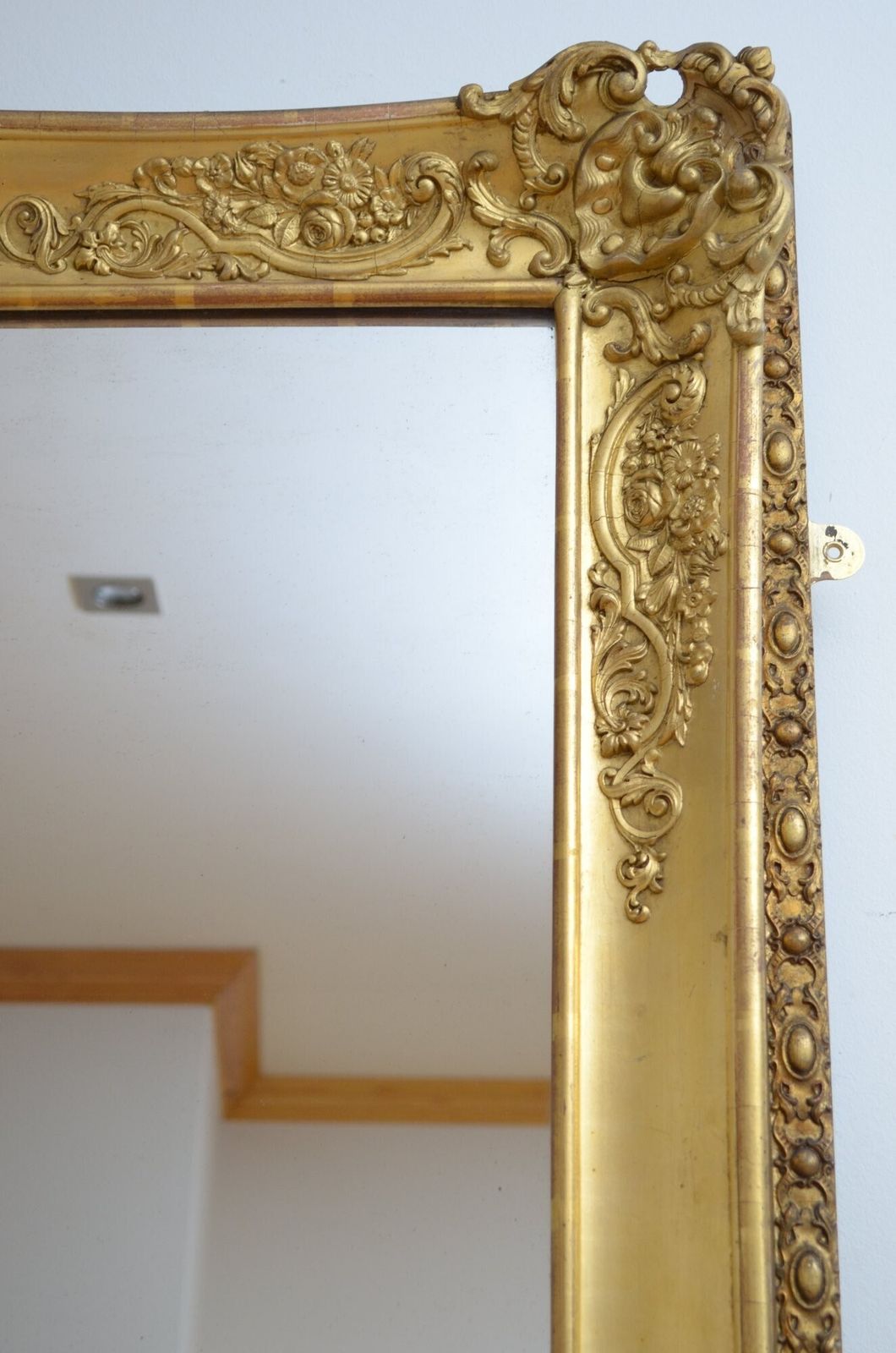photo vinterior Antique Gilded Leaner Mirror Floor Standing Mirror Restored And In Good Condition H207cm