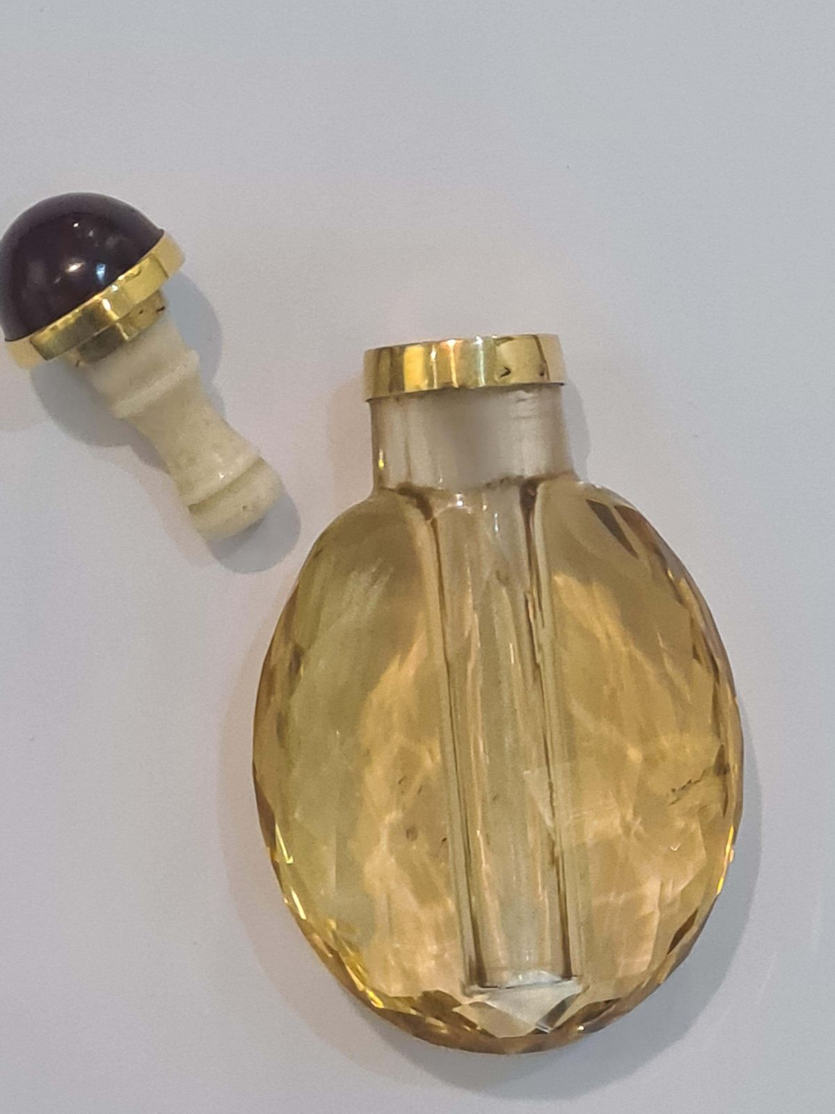 Unknown Antique French Perfume Or Snuff Bottle, Gold Mounted Faceted Quartz & Carnelian photo 1650.0