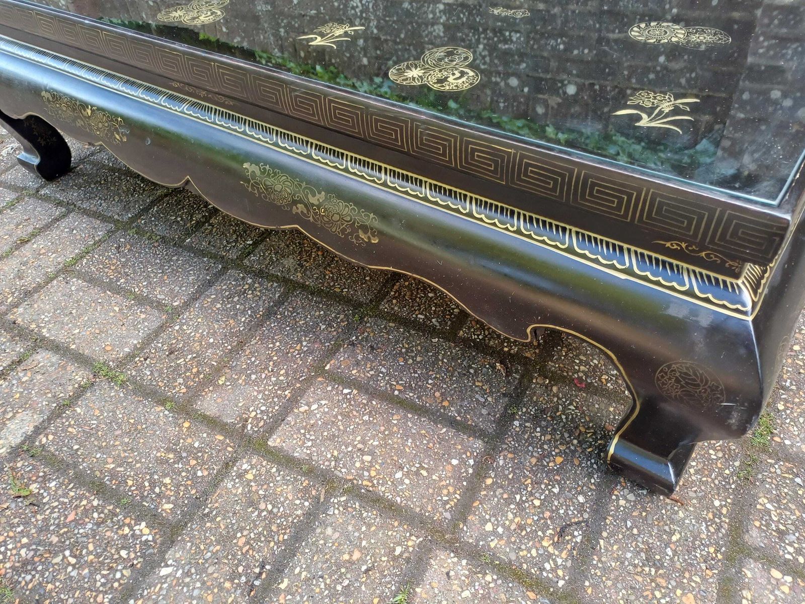Vintage Chinoiserie Lacquer Coffee Table Oriental Black Gold Low Table Asian Glass Top Free Hand Delivery photo vinterior