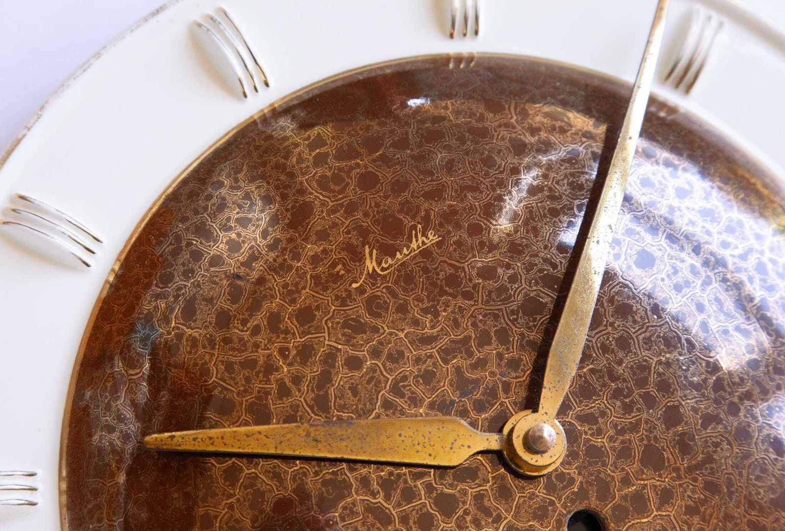 Mauthe Art Deco Keramische Wandklok Modernisme Bauhaus Mid Century MCM jaren 1940 jaren 1950 Keuken Goud photo Woonaccessoires