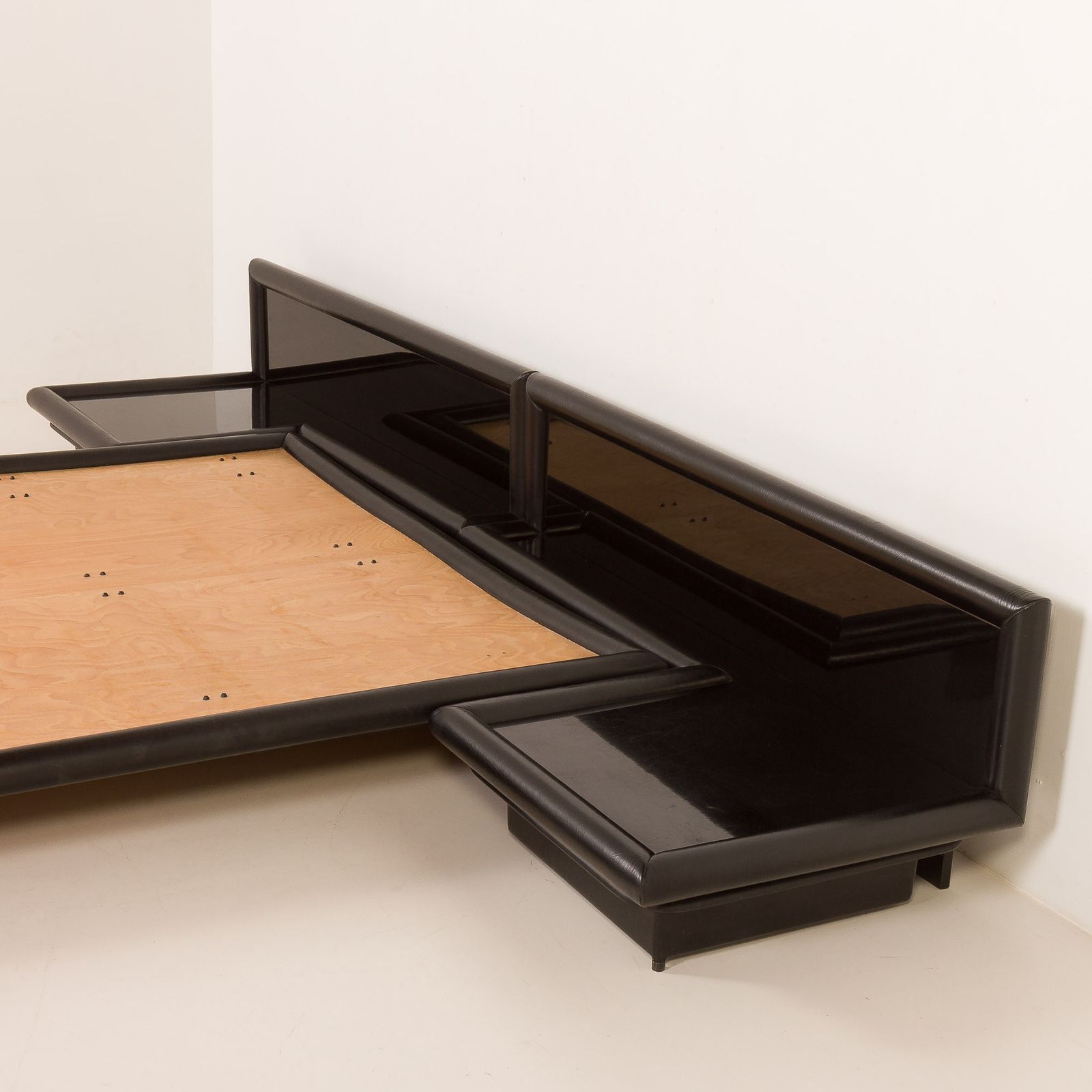 9544.0 Morna Bed With Bedside Tables By Afra & Tobia Scarpa For Molteni, 1970s photo