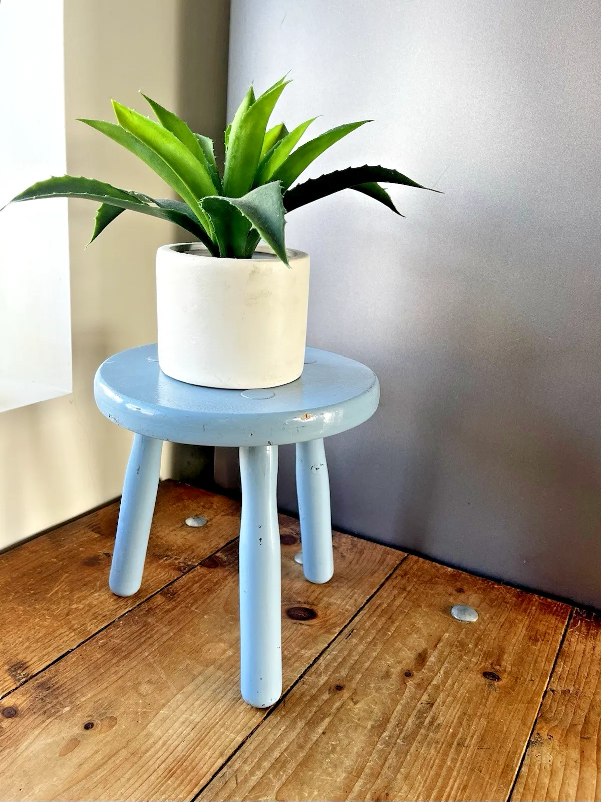 Painted Dairy Milking Stool Rustic Country Farmhouse Antique Vintage Plant Stand