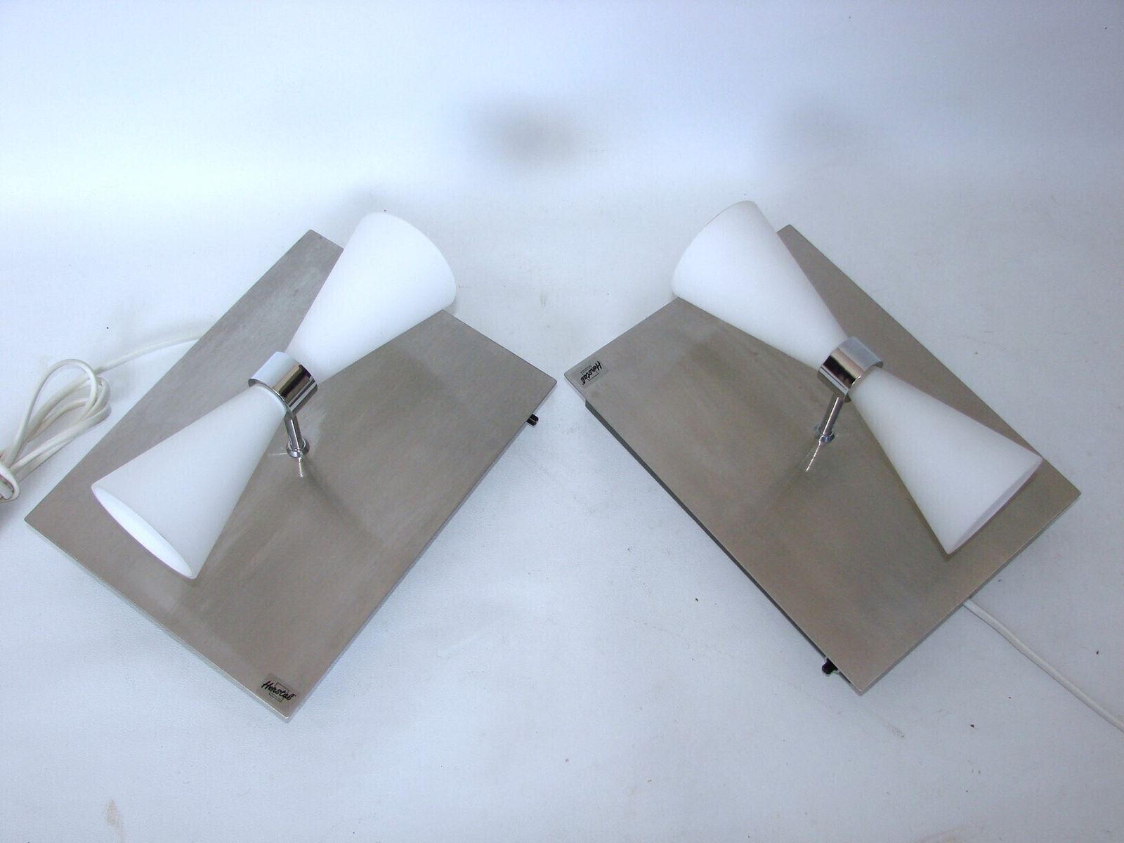 Een paar moderne HERSTAL wandlampen uit de jaren 2000 photo buy
