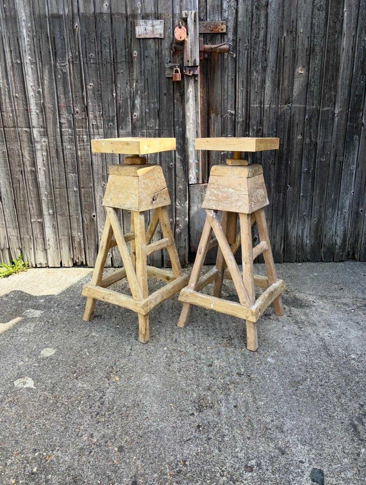 Pair Of Adjustable White Oak Sculpture Stands | Fsc Oak Display Pedestals