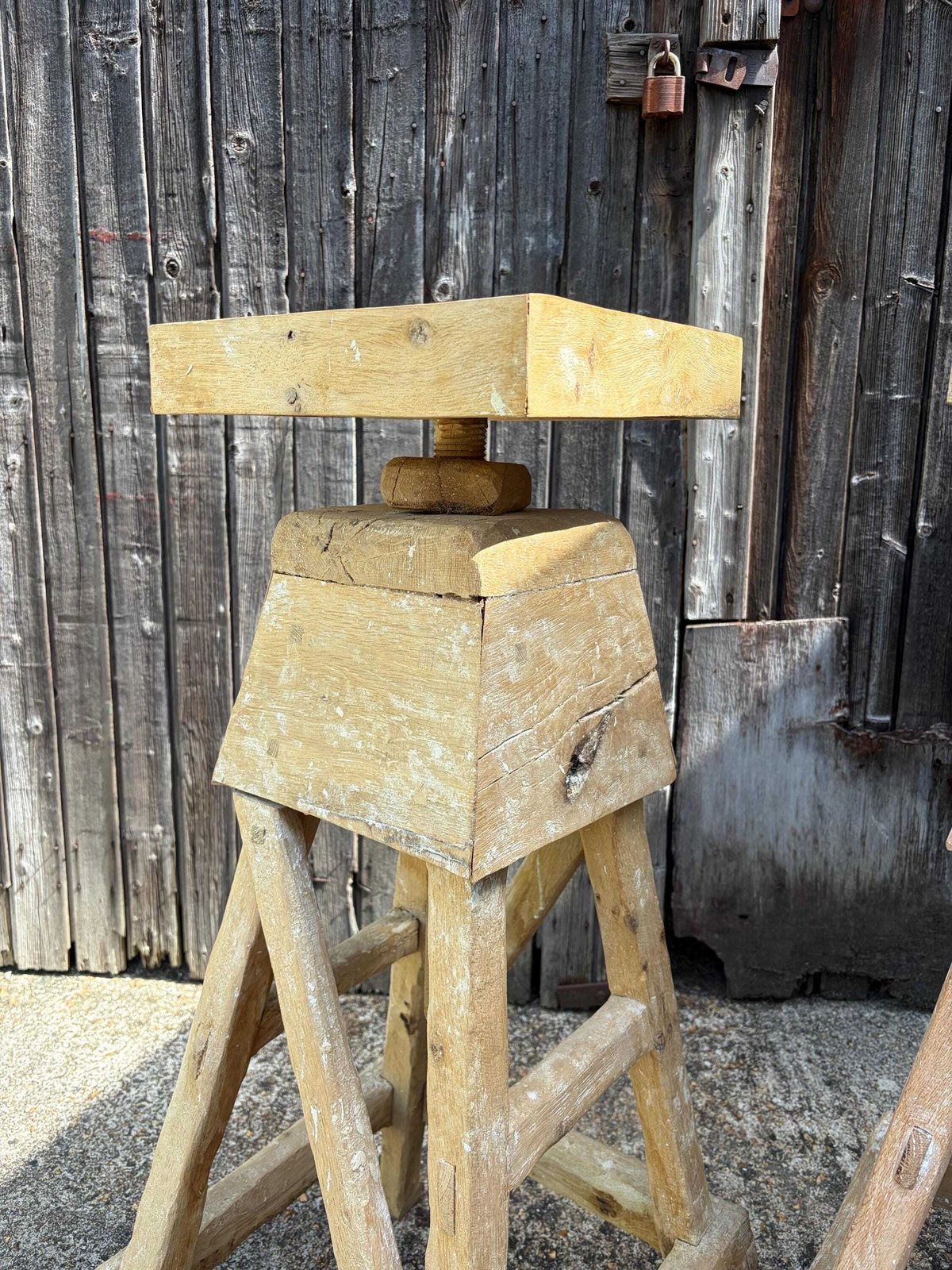 990.0 Pair Of Adjustable White Oak Sculpture Stands | Fsc Oak Display Pedestals photo