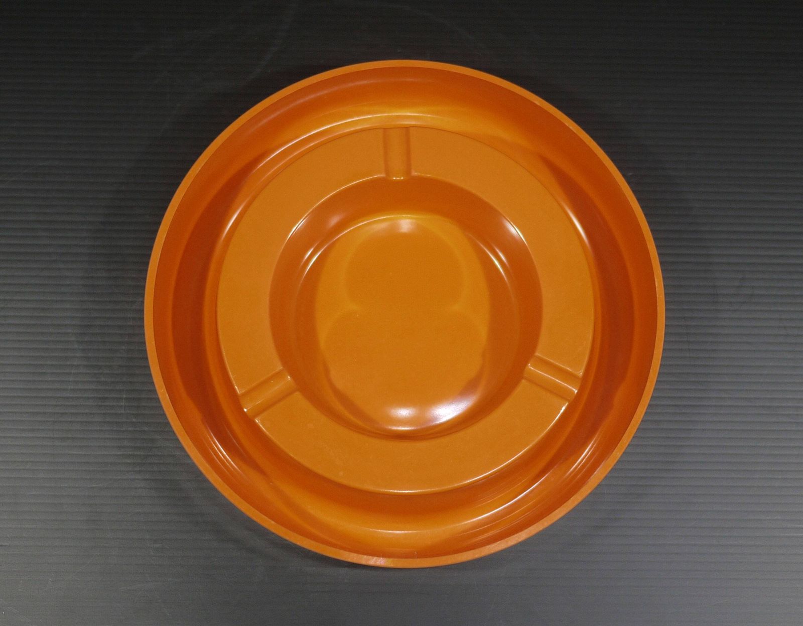 Vintage Italiaanse Oranje Melamine Asbak Mebel Design, jaren 1970 photo buy