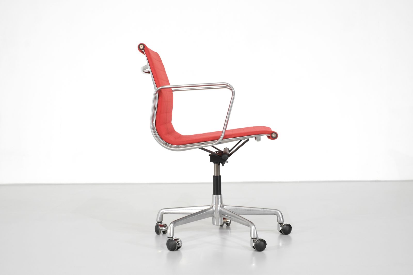 Armchair For " Ea 117 " Charles Ray Eames For Icf, USA 1969. photo Furniture