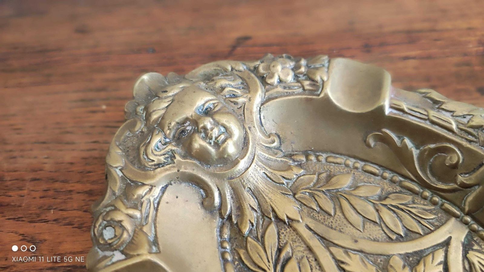 photo vinterior Antique French Bronze Ashtray With Cherubs