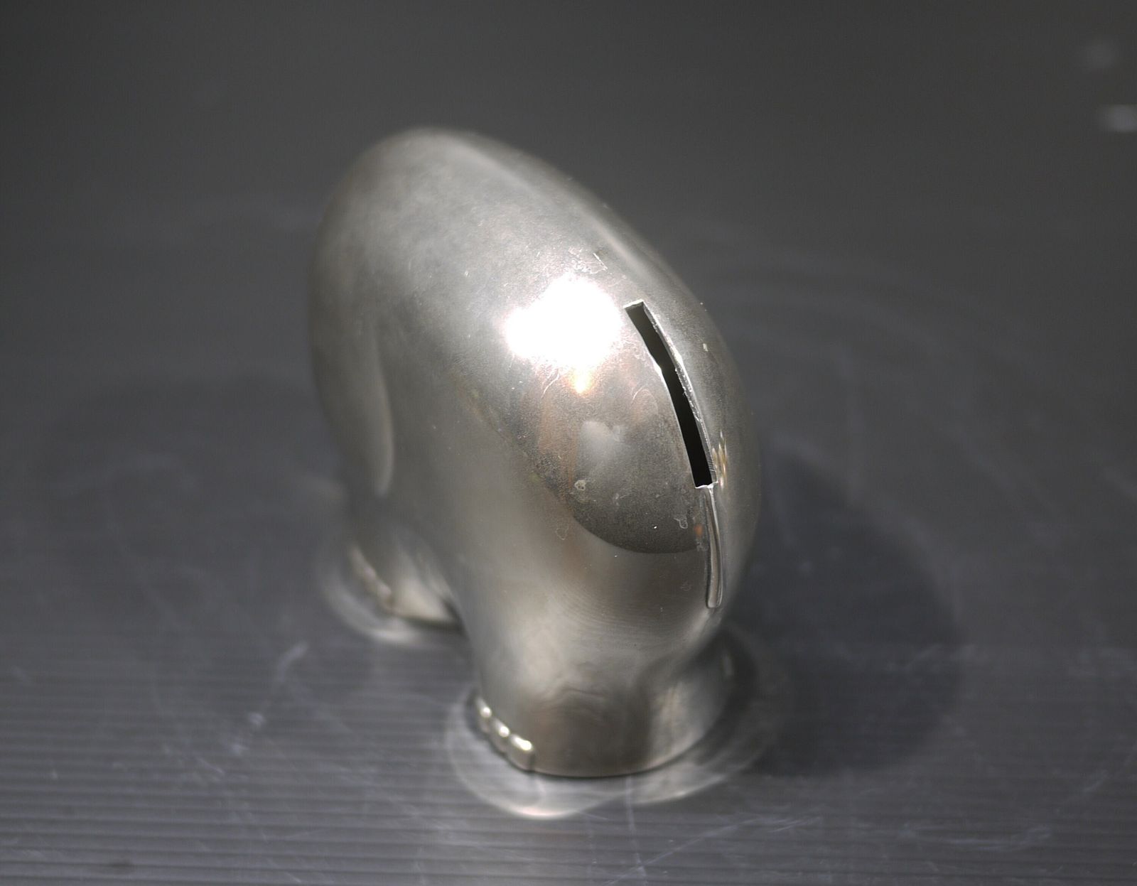 Vintage spaarpot olifant verzilverd metaal mid-century dierensculptuur photo vinterior