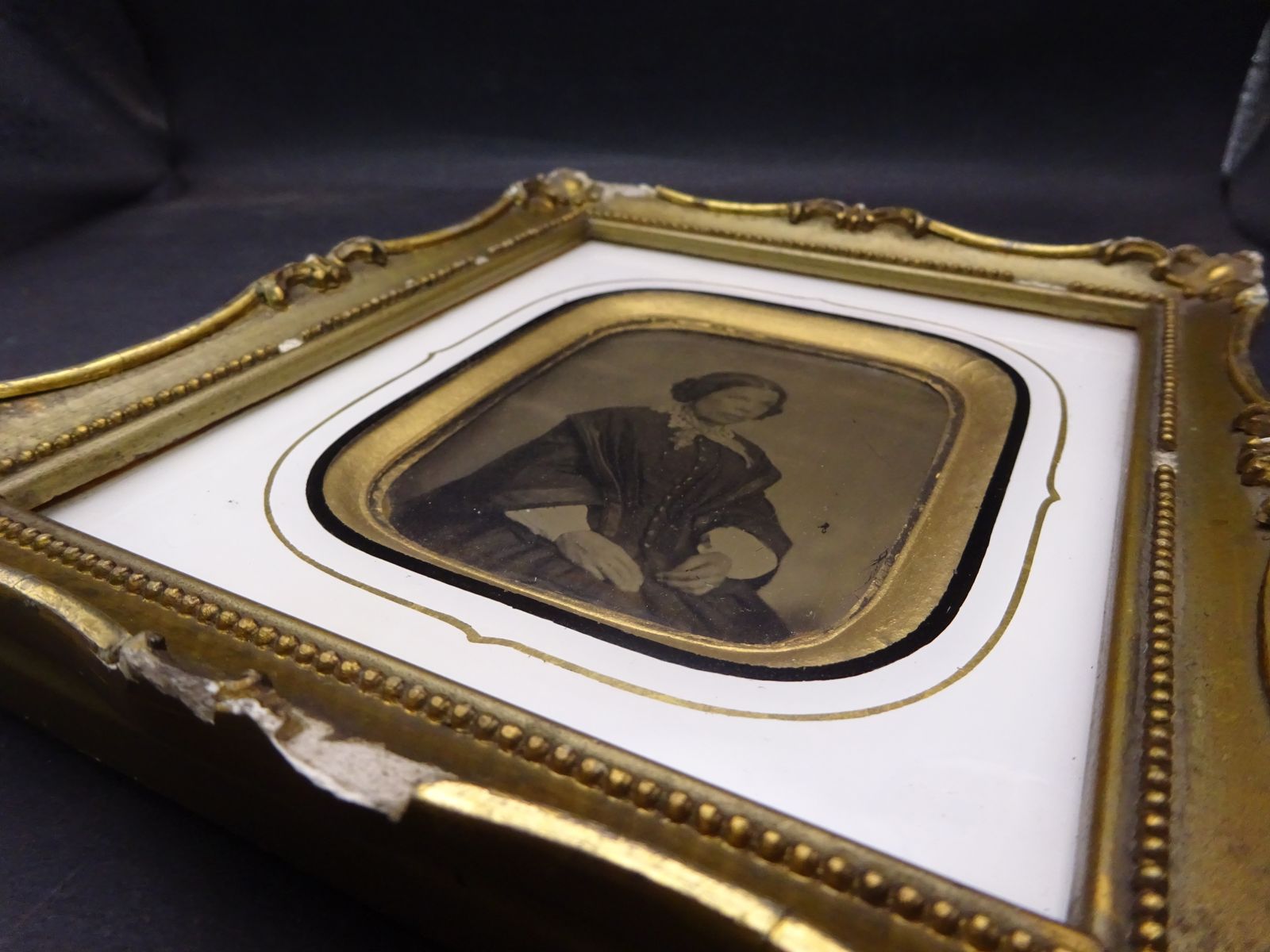 Original Victorian Framed Portrait, Ambrotype/Tintype Mid 1800s Gilt Gesso Frame photo 65.0