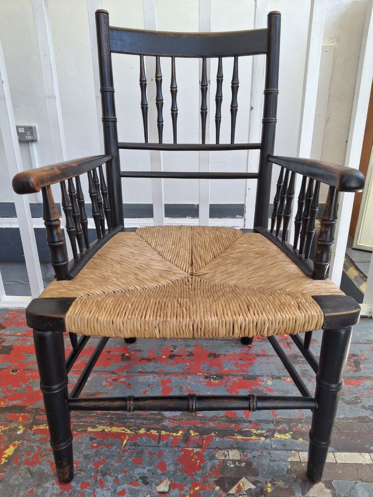 Early 20th Century Arts & Crafts Stained Beech Sussex Armchair. photo vinterior