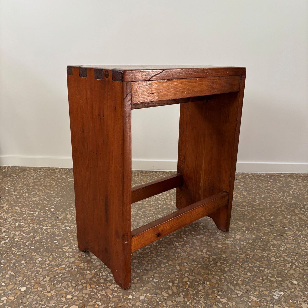 Brutalist Chalet Bench Or Factory Stool In Pine, France, 1950s photo vinterior