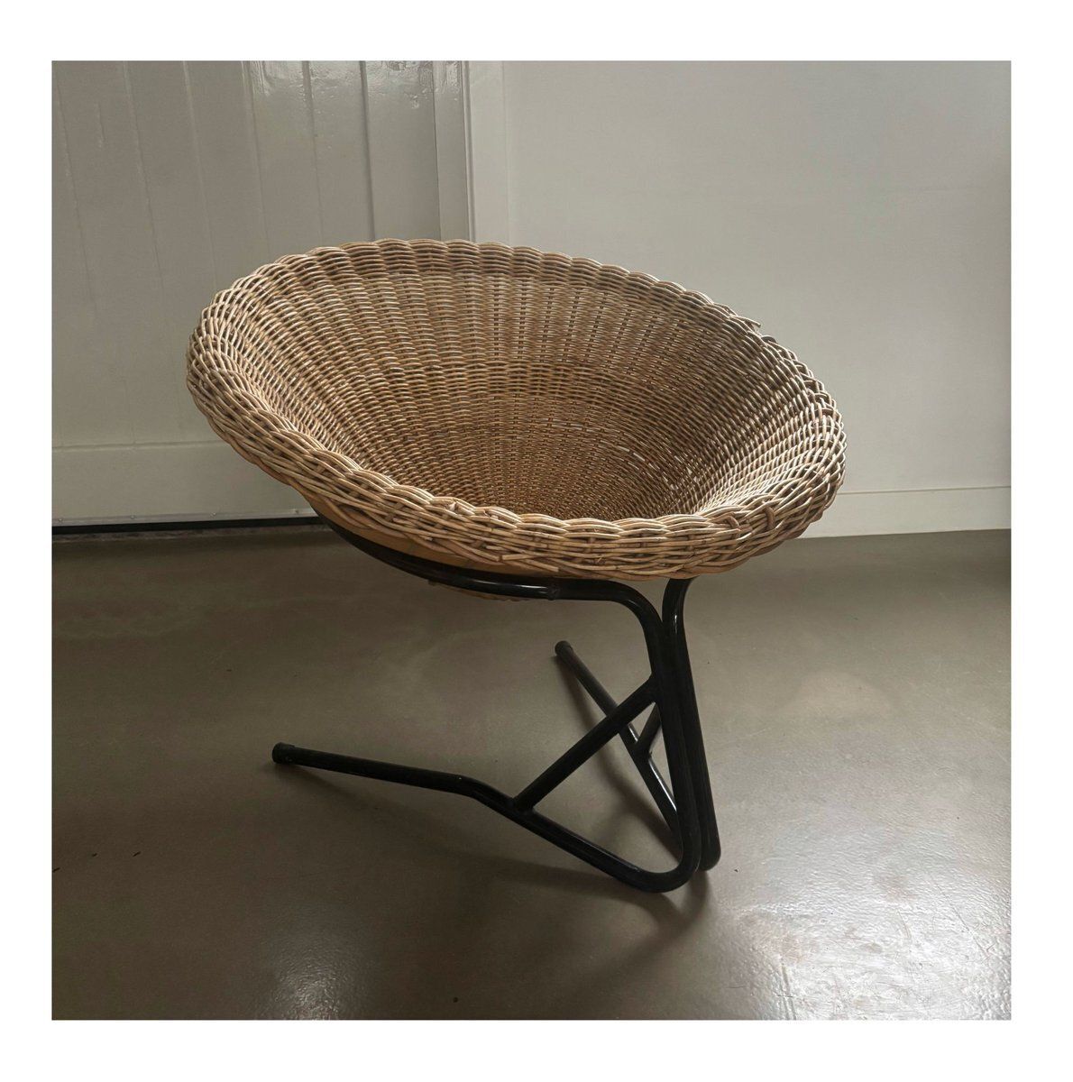 photo furniture Lounge Chair With Black Metal Frame By Arnold Bueno De Mesquita For Rohé Noordwolde, 1950s