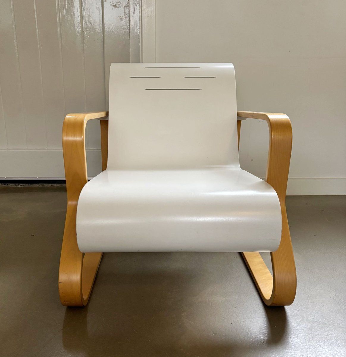 photo for sale Paimio No. 41 Lounge Chair By Alvar Aalto For Artek, 1980s