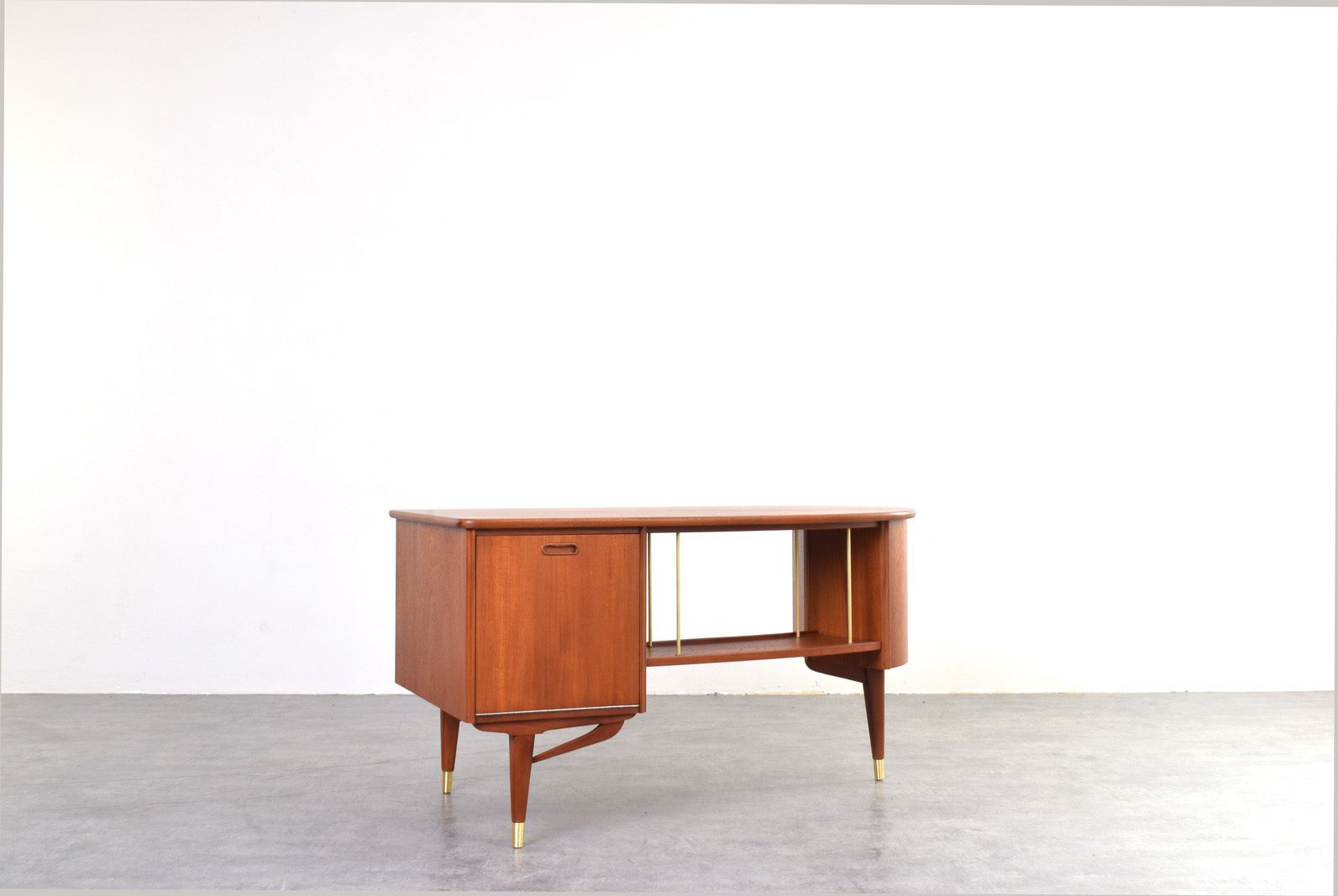 Mid Century Organic Teak Desk From Sola Møbler photo vintage