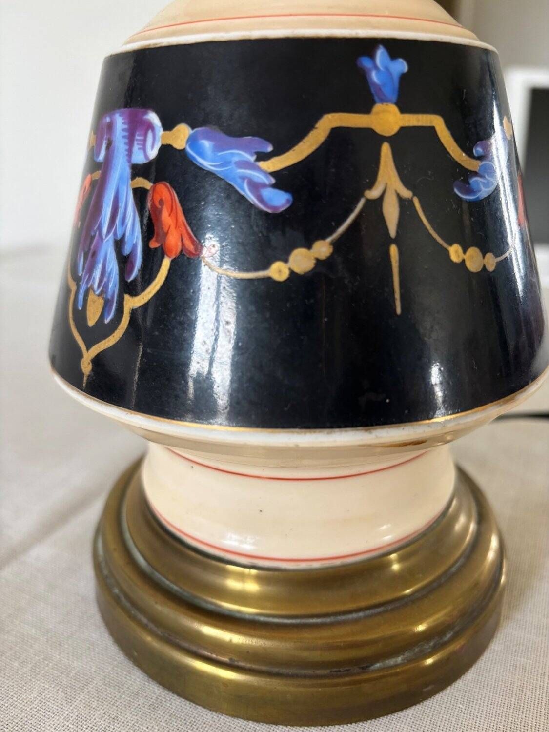 Art Deco Table Lamp In Glazed And Gilded Porcelain, 20th Century photo vintage