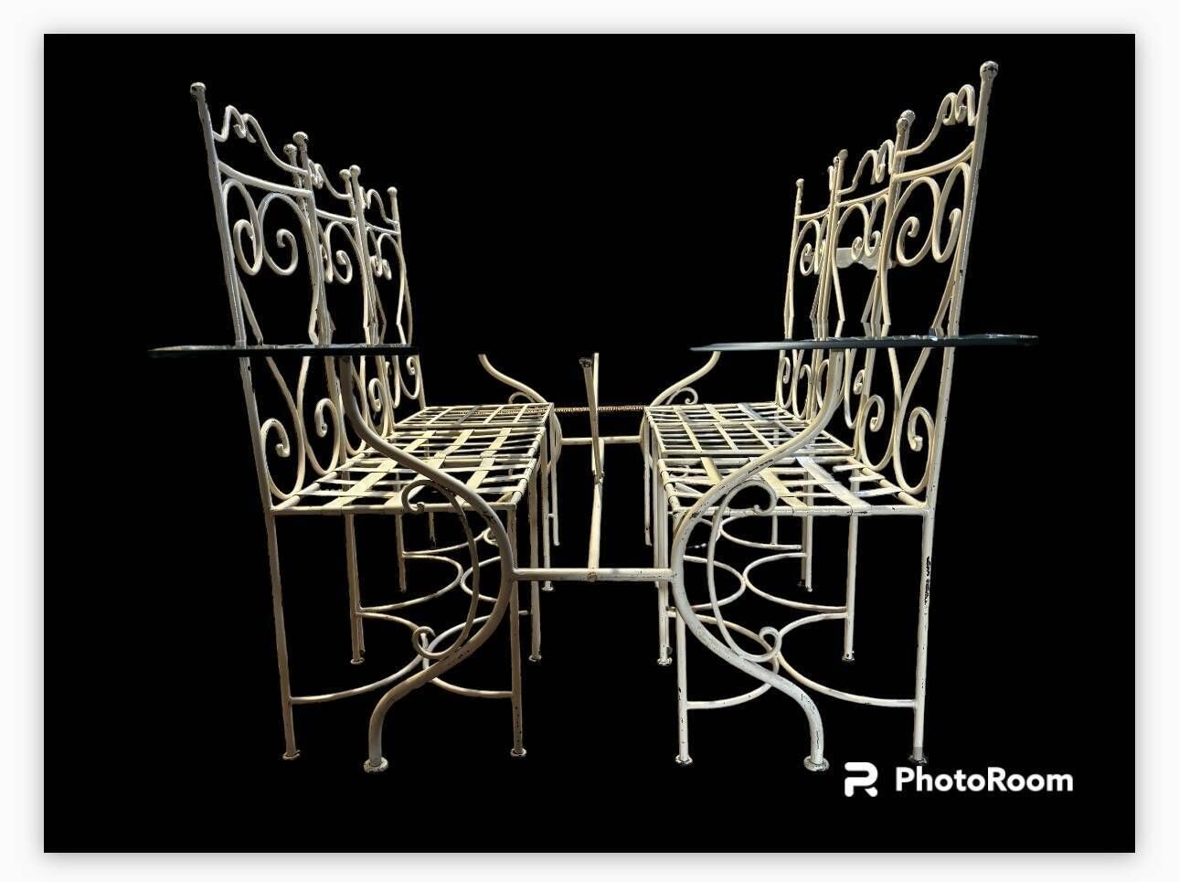 photo vintage Iron And Glass Garden Furniture