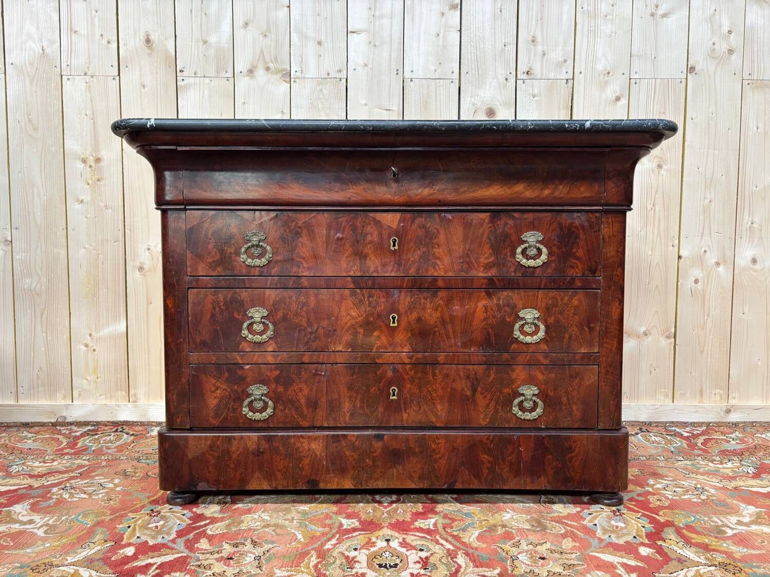 Renaissance Period Chest Of Drawers In Flamed Mahogany Veneer photo for sale