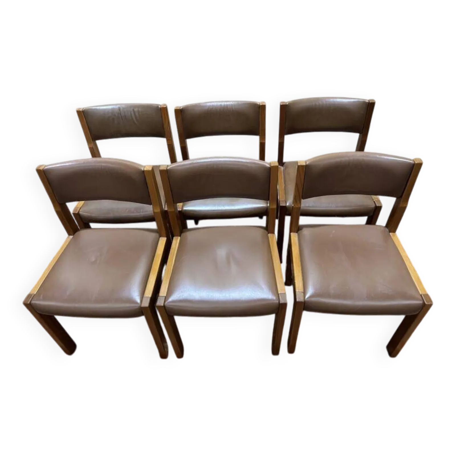 Set Of 6 Chairs In The Style Of Regain With Leather Seats