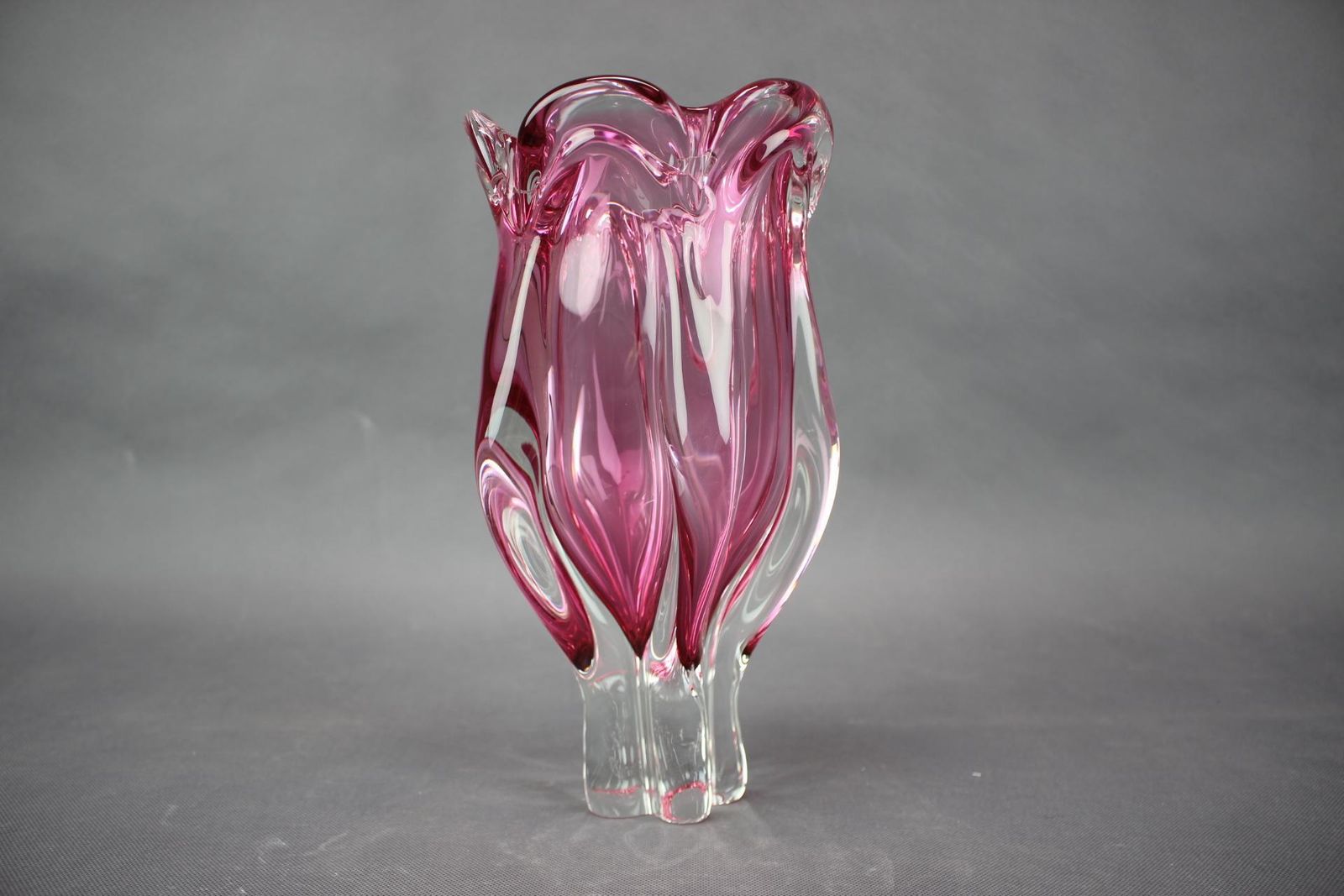 Mid Century Pink Art Glass Vase By Josef Hospodka, Czechoslovakia, 1960s photo vinterior