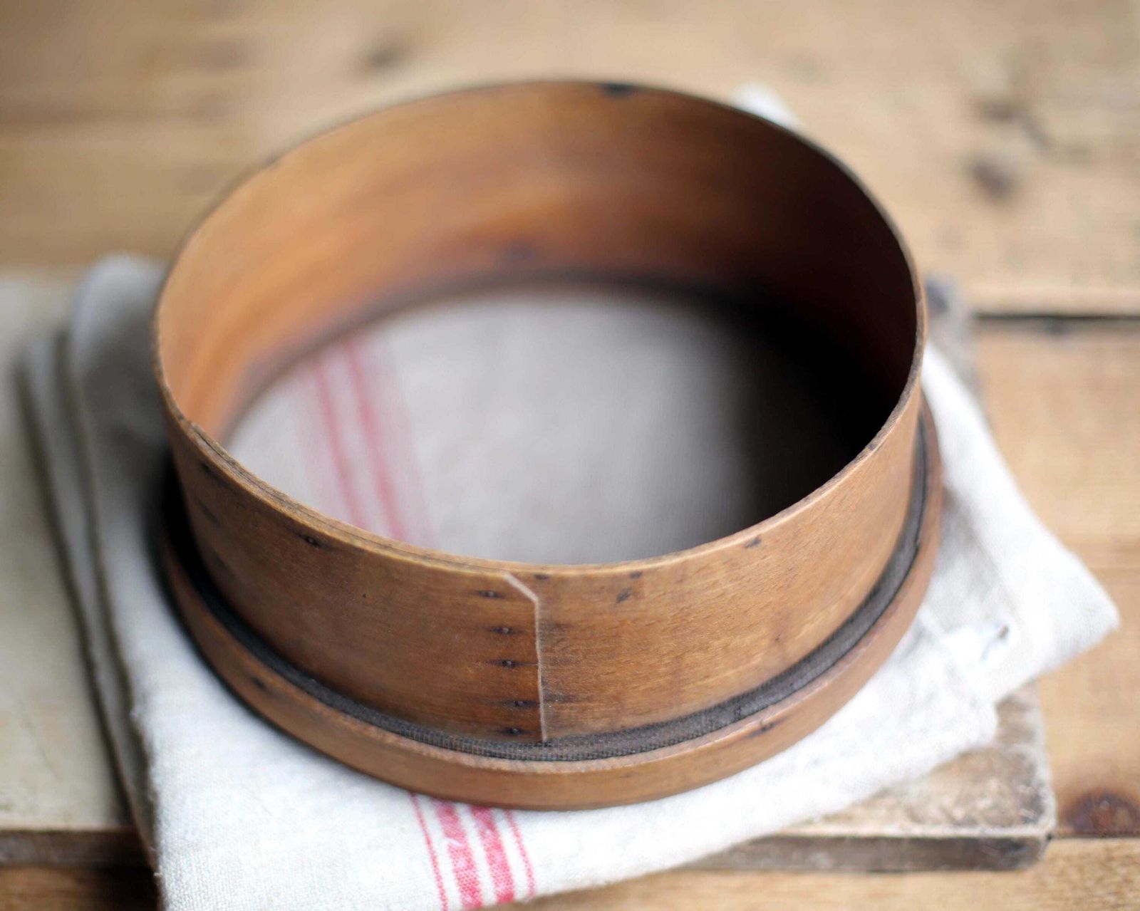 Antique French Wooden Sieve Bentwood Flour Round Dredger Kitchen Bakewear Sifter photo Home Decor