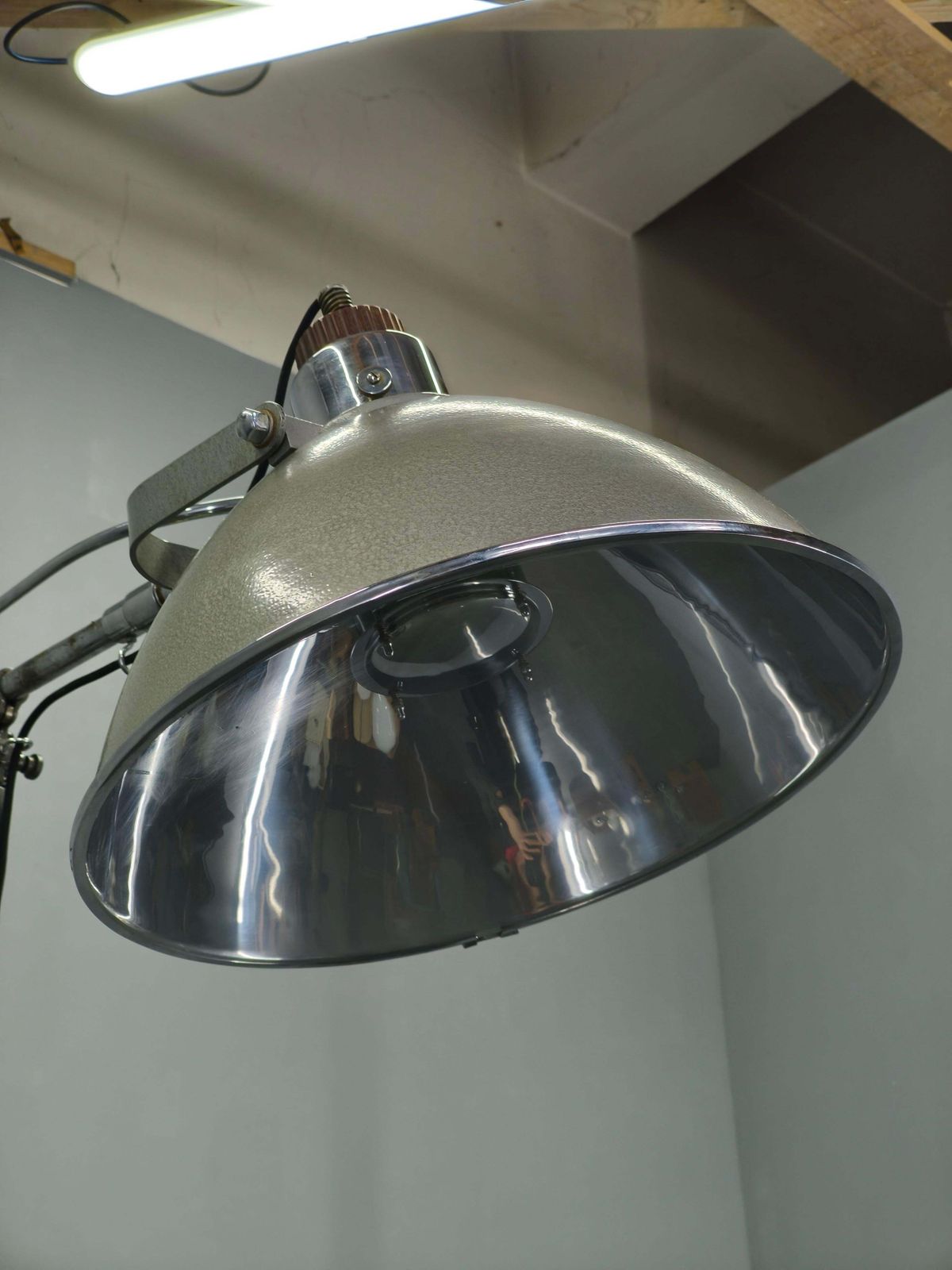 Tsjechische industriële chirurgische vloerlamp uit militair ziekenhuis, jaren 1950 photo buy