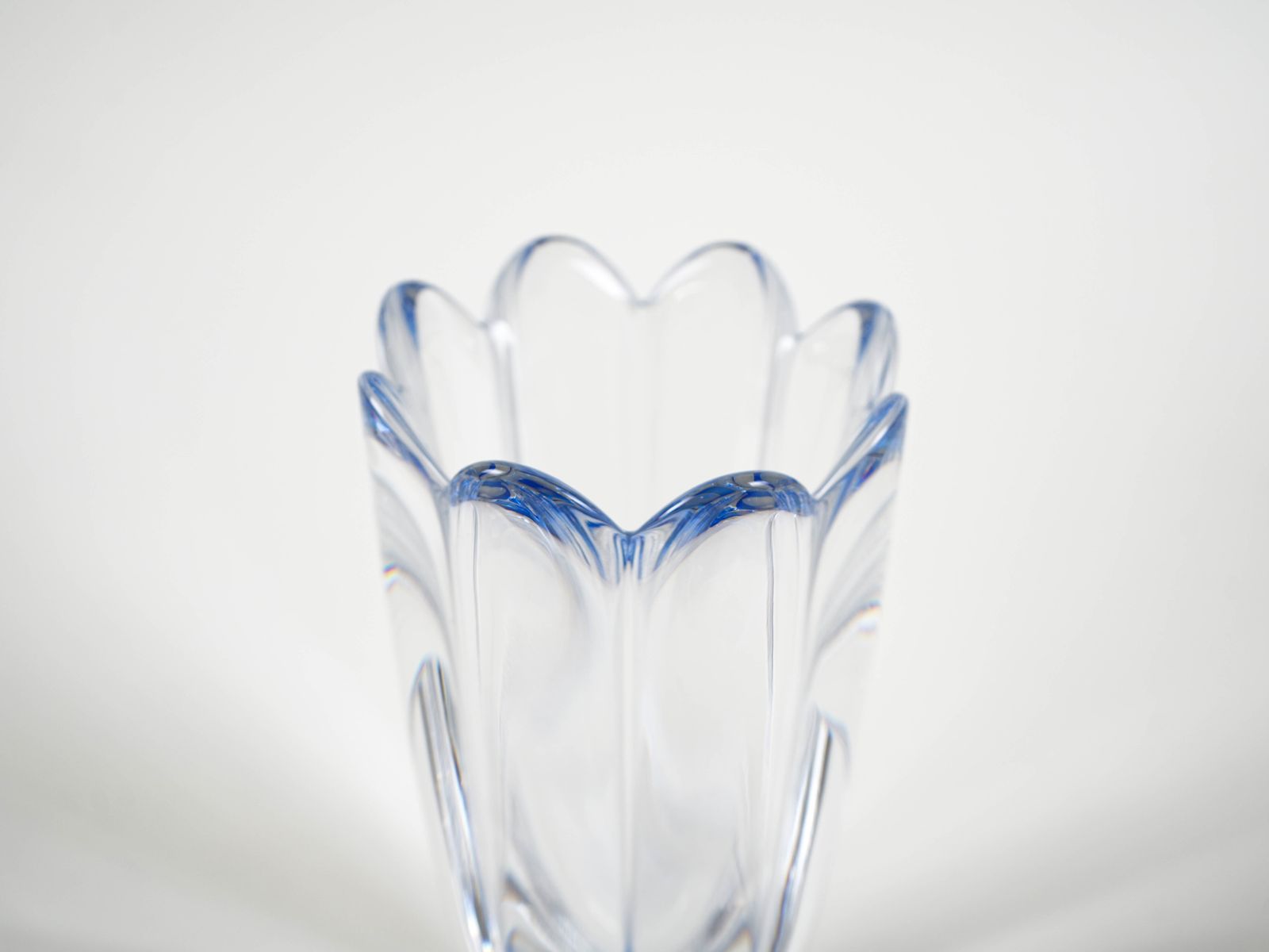 photo furniture Mayflower Glass Vase, Swedish Design, 1960s, Designer: Jan Johansson, Manufacturer: Orrefors