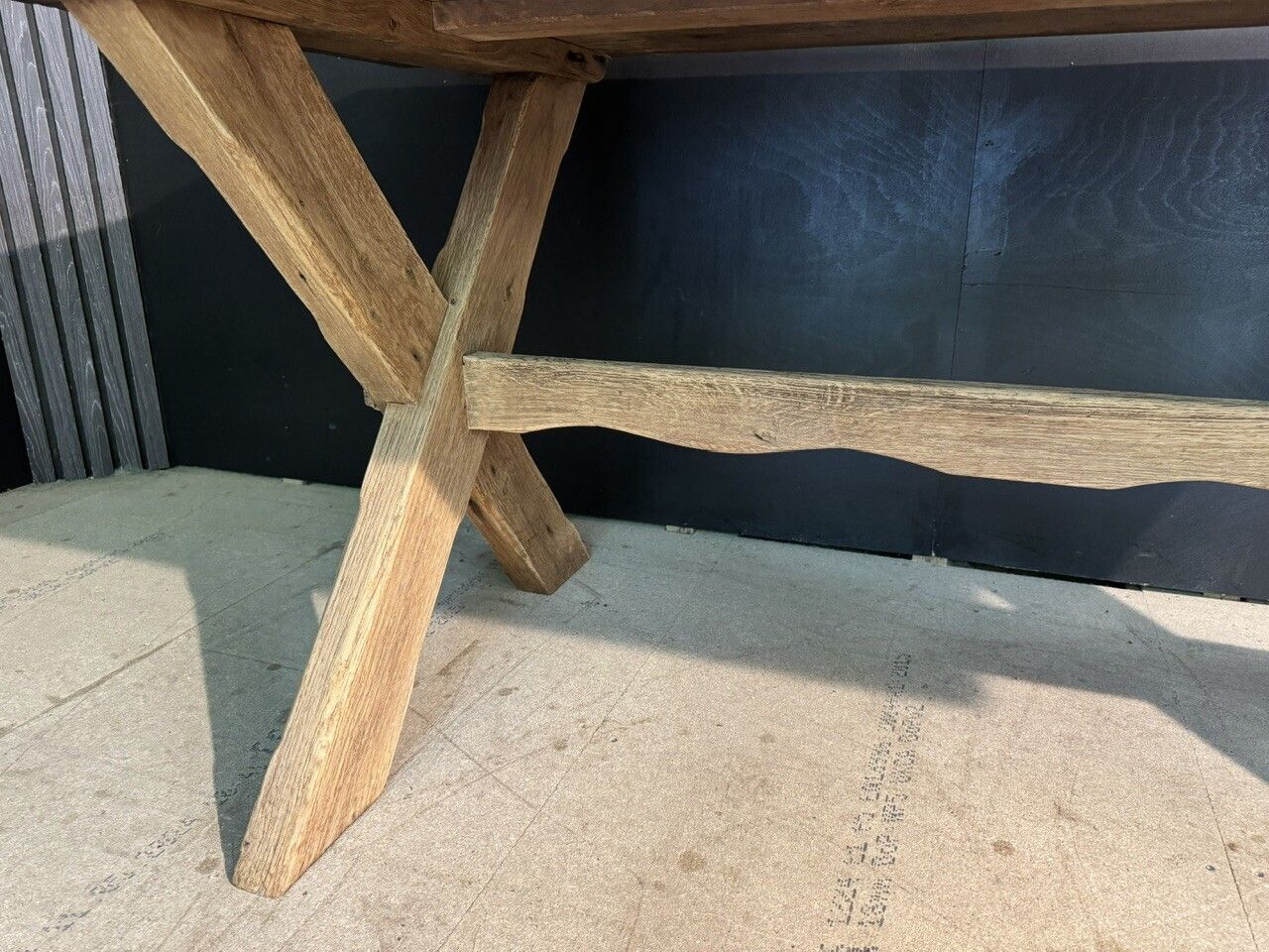 photo vinterior X Legs French Oak Farmhouse Dining Table