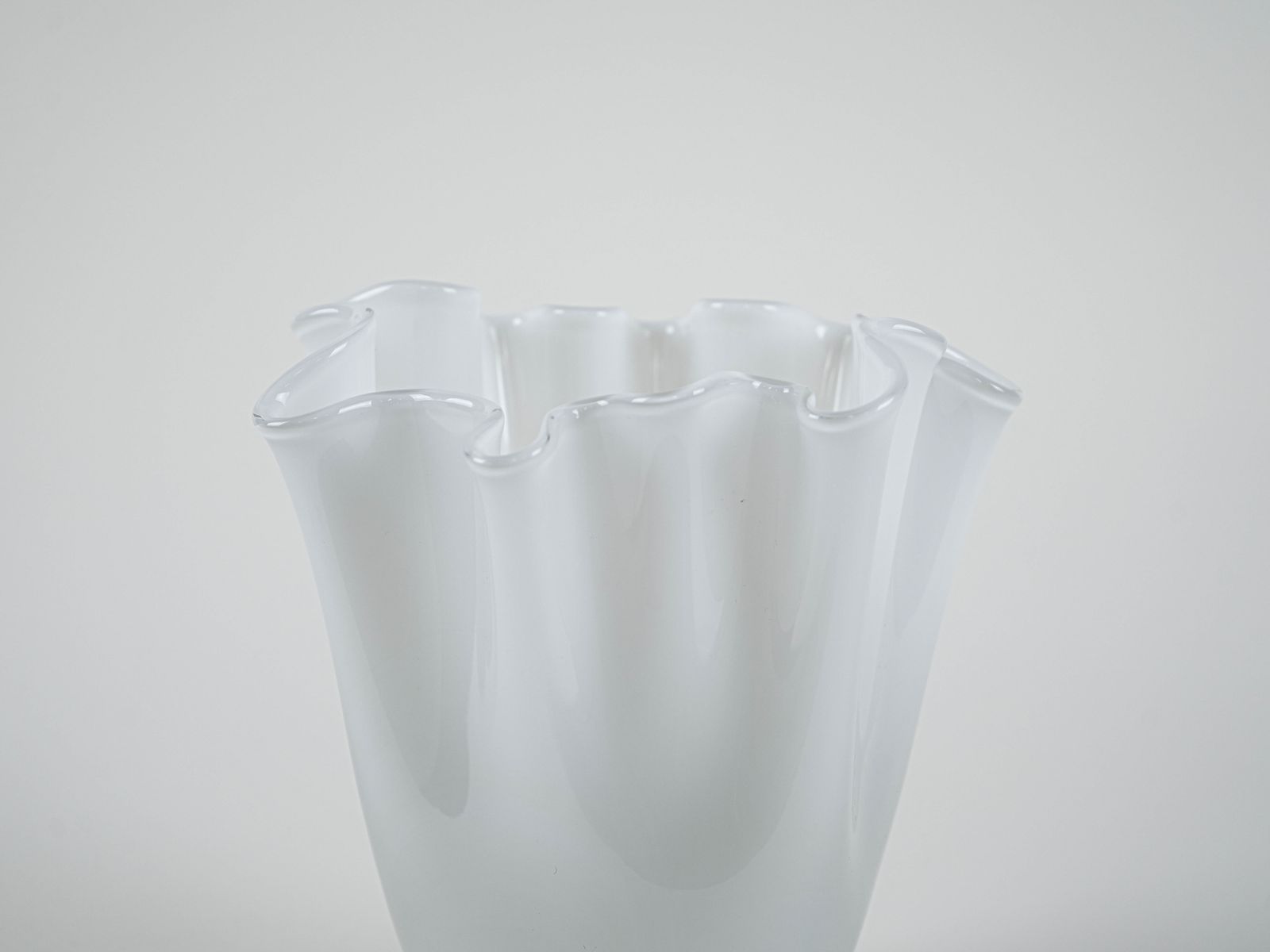 Vase blanc, design danois, années 1970, fabriqué au Danemark photo 269.0