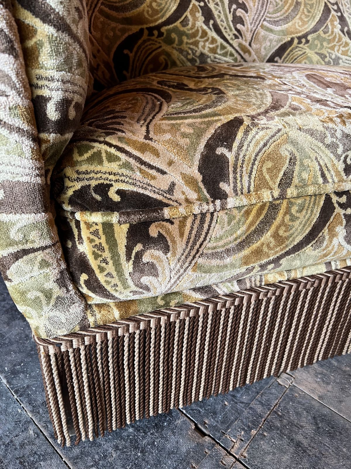 Vintage French 1970s Curved Paisley Velvet Cocktail Loveseat Sofa photo furniture