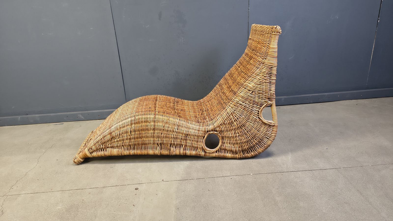 Vintage Wicker Chaise Longue, 1980s photo vinterior
