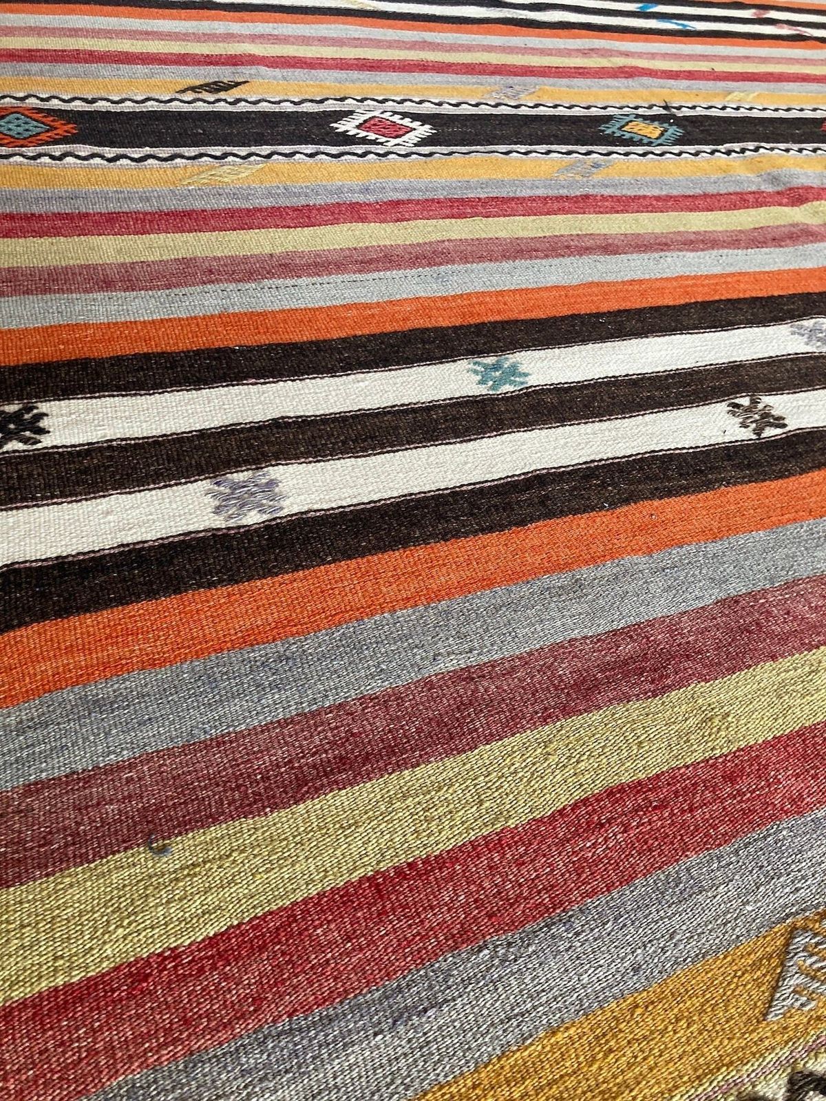photo furniture Vintage Anatolian Kilim 3.15m X 1.94m