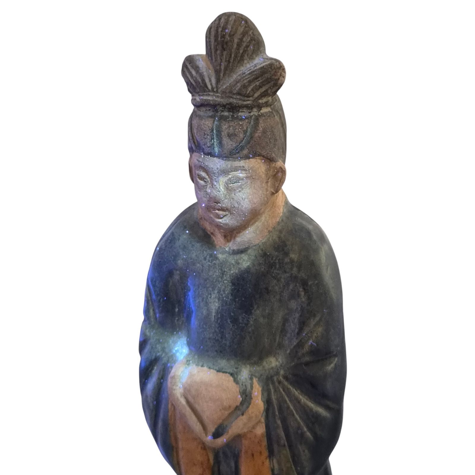 photo vinterior Chinese Tang-dynastie sancai geglazuurde grafbeeldje, ca. 7e-8e eeuw