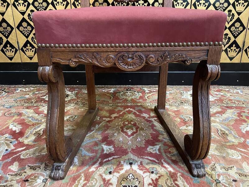 Set Of 6 Renaissance   Louis XIII Chairs In Oak photo for sale