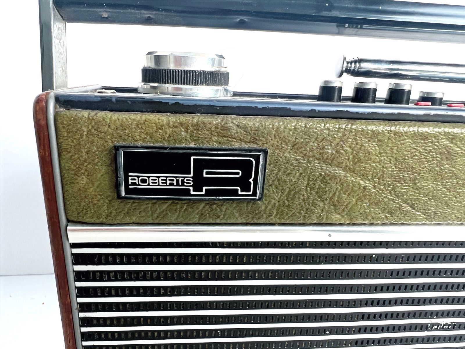 1980's Roberts R24 Am/Pm Portable Transistor Mains/Battery Radio  Green photo for sale