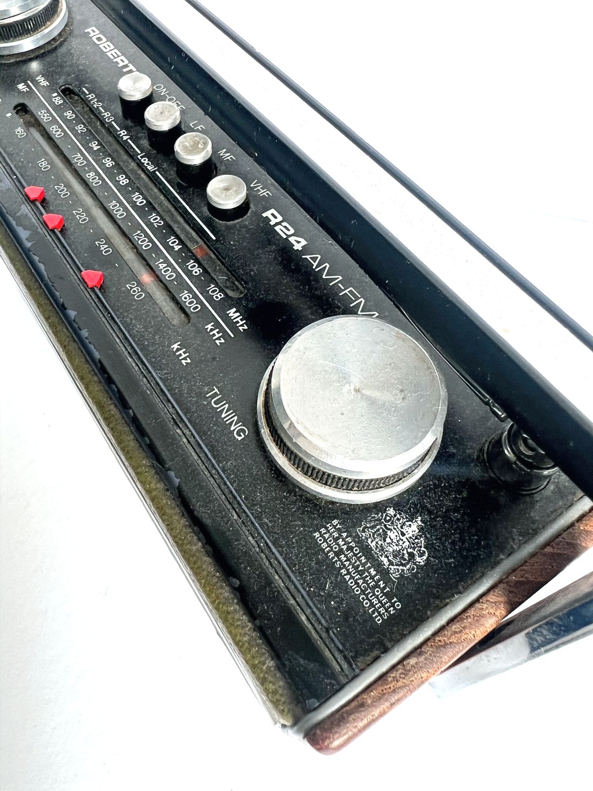 1980's Roberts R24 Am/Pm Portable Transistor Mains/Battery Radio  Green photo 80.0