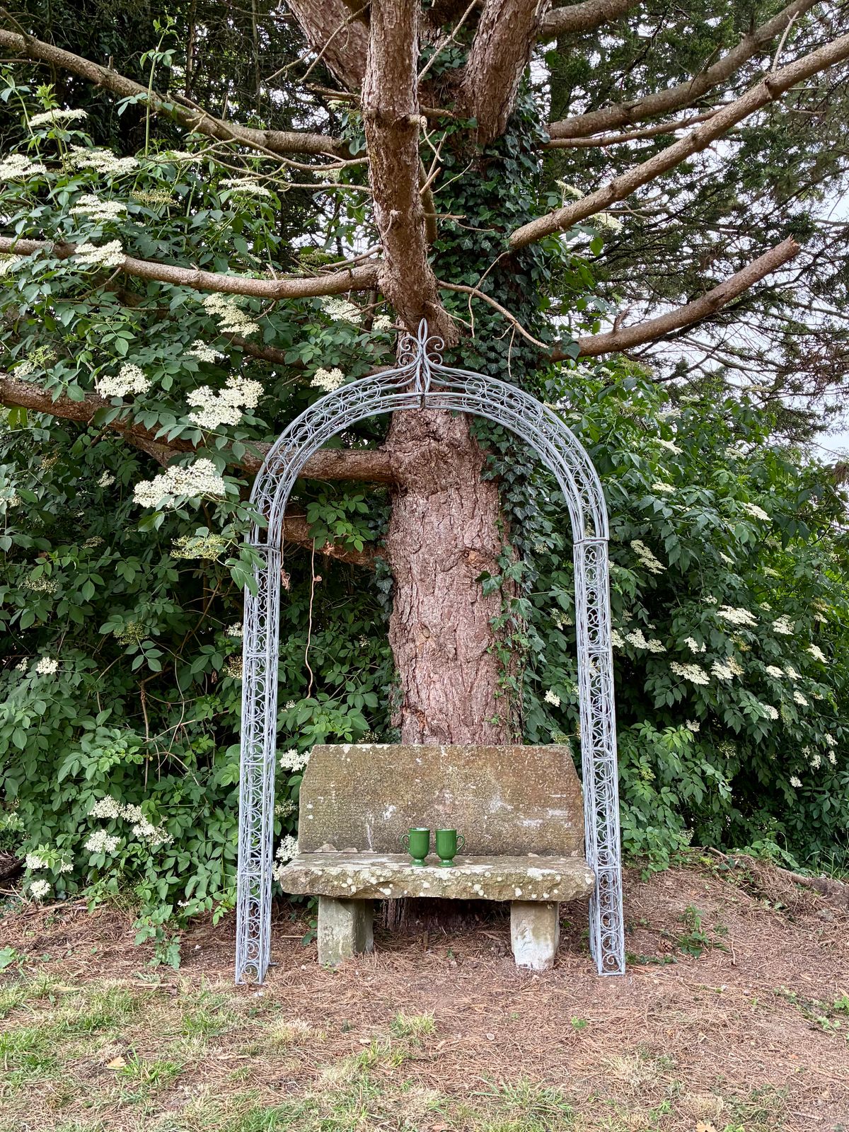 Metal Victorian Style Garden Arch Pergola photo furniture
