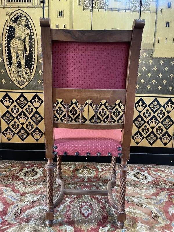Set Of 6 Renaissance Style Carved Walnut Chairs   Haute époque photo furniture