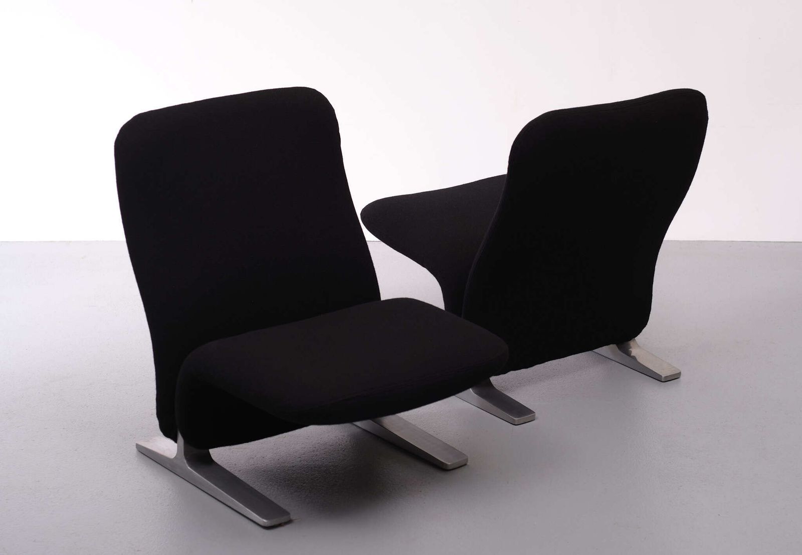 F780 Concorde Lounge Chairs van Pierre Paulin voor Artifort, opnieuw bekleed photo vinterior