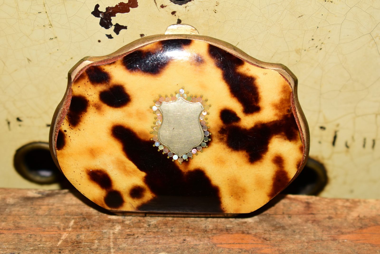 Victorian Dyed Horn Coin Purse With Piqué Inlay, Rare Lift Clasp & Pink Moiré Silk