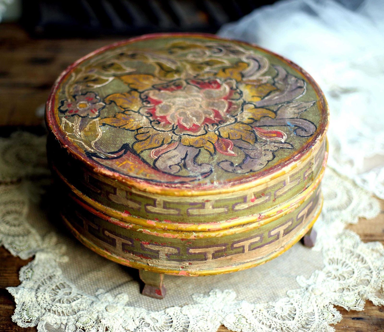 Antique German Bride Box 18th Century Round Hand Painted Bentwood Folk Art Wedding Chest photo vintage