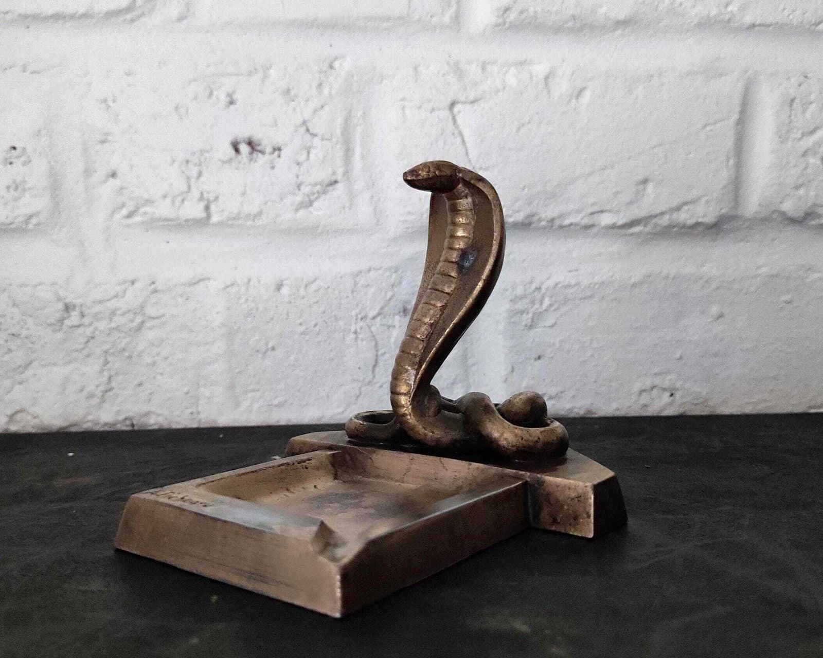French Bronze Ashtray With Cobra Snake Sculpture By A. Pichegru, 1930s
