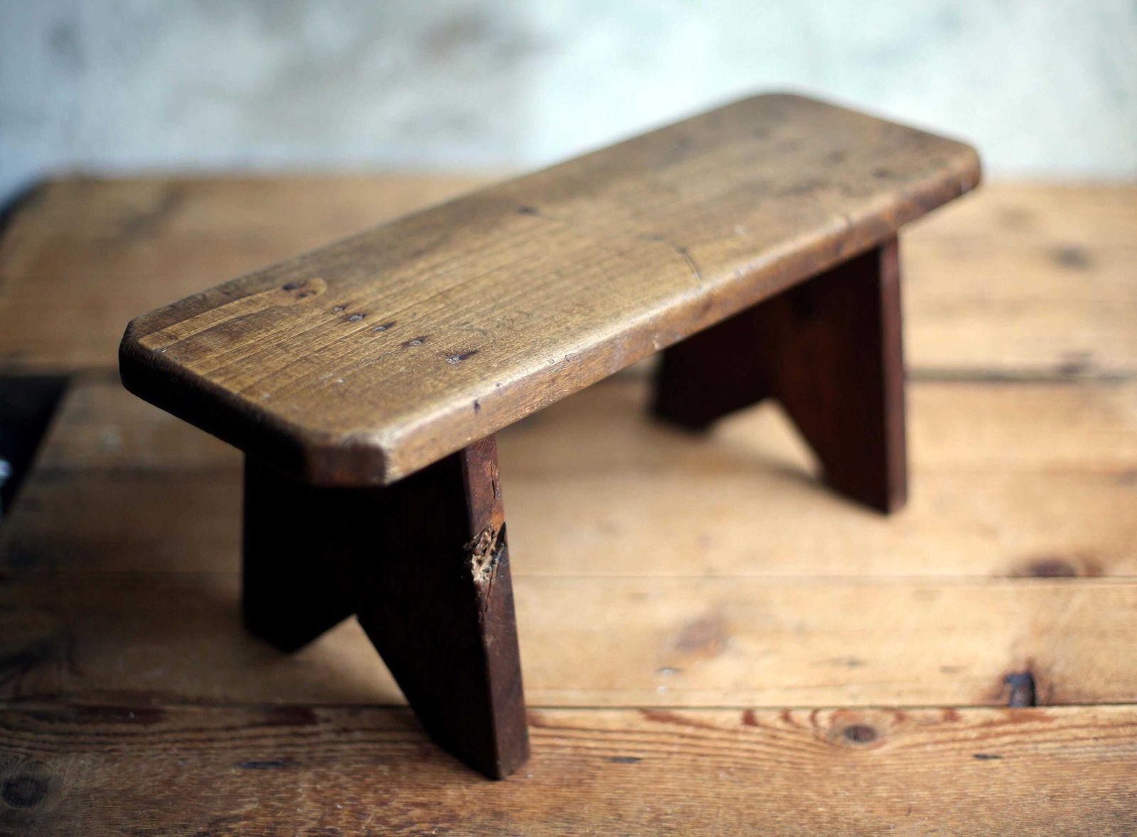 Primitive French Wooden Bench Low Stool Rustic Wooden Table Riser Antique Footstool photo 158.0