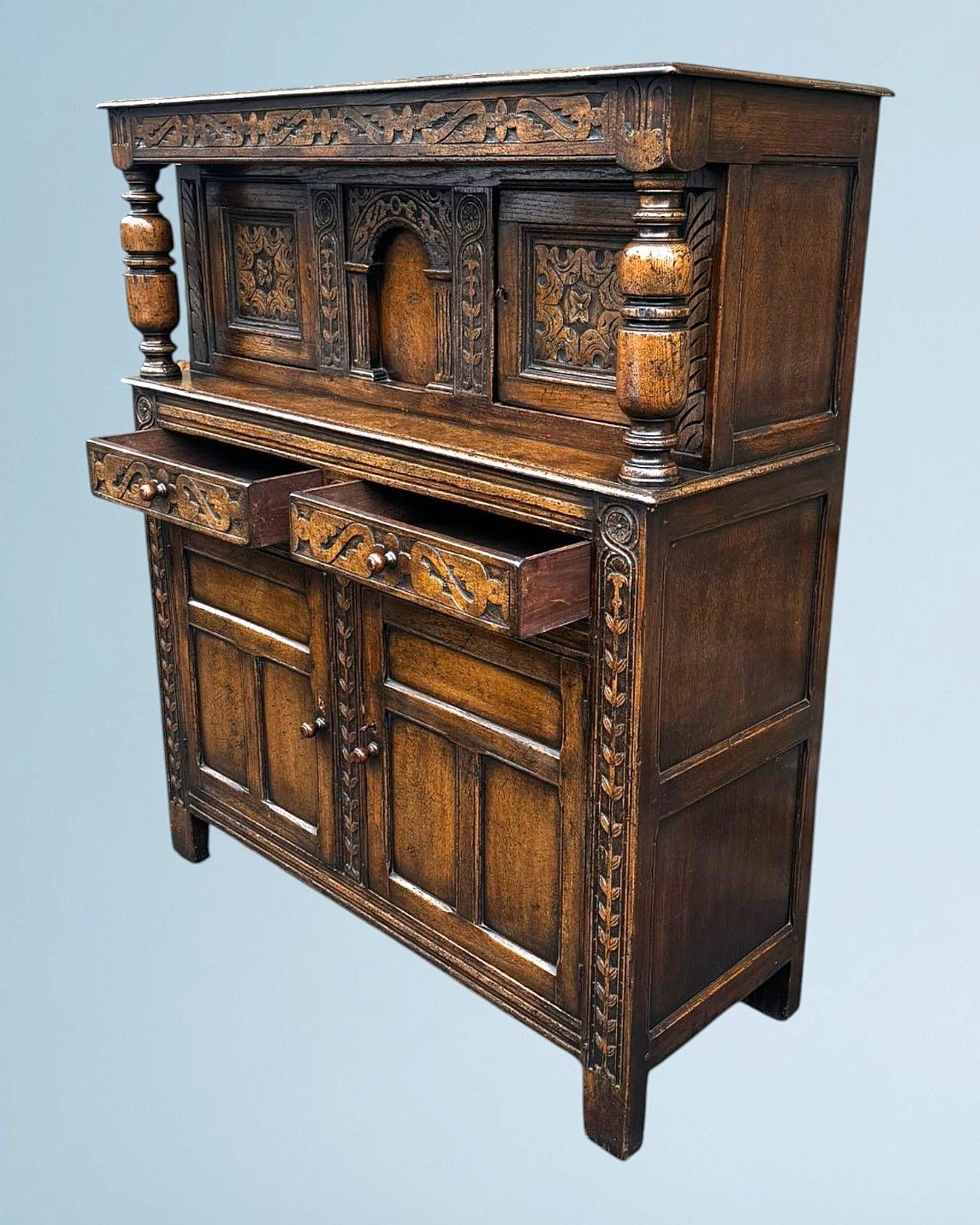 Carved Oak Court Cupboard / Sideboard photo vinterior
