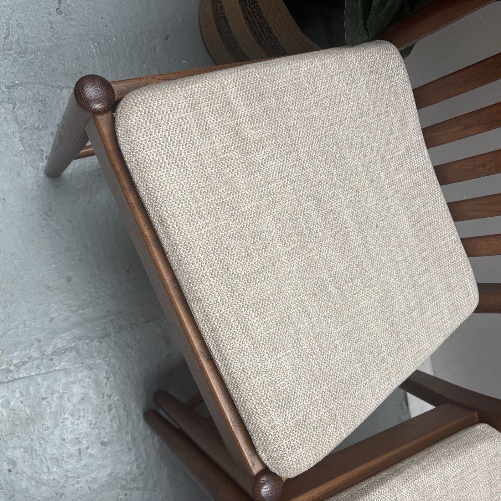 Pair Ercol Dining Chairs Penn Range Model 1138 Golden Dawn Finish Oatmeal Fabric photo buy